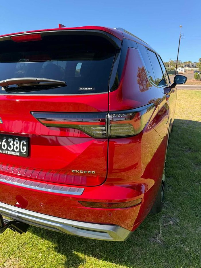 2025 Mitsubishi Outlander Exceed