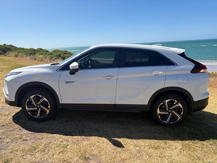 2023 Mitsubishi Eclipse Cross PHEV ES