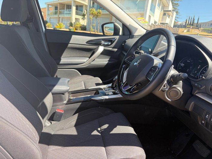 2023 Mitsubishi Eclipse Cross PHEV ES