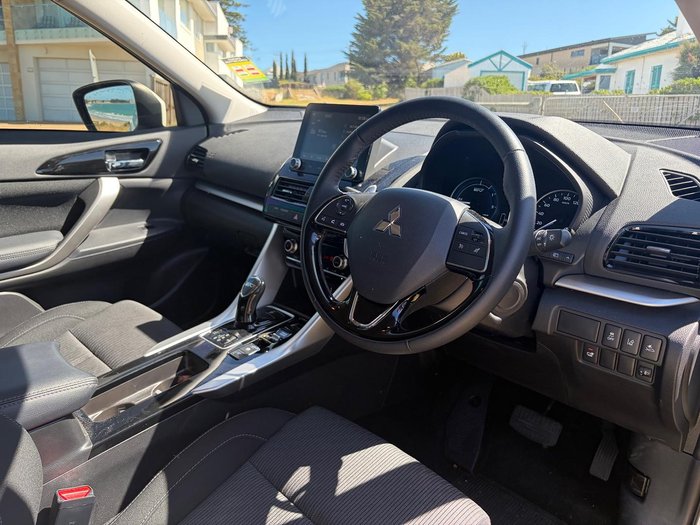 2023 Mitsubishi Eclipse Cross PHEV ES