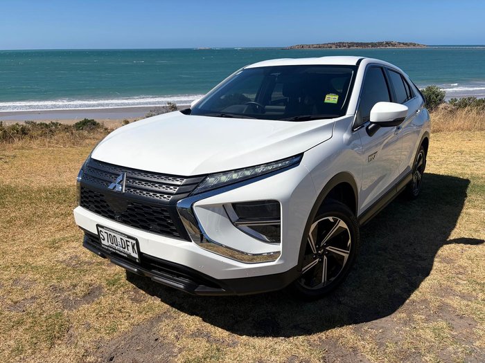 2023 Mitsubishi Eclipse Cross PHEV ES