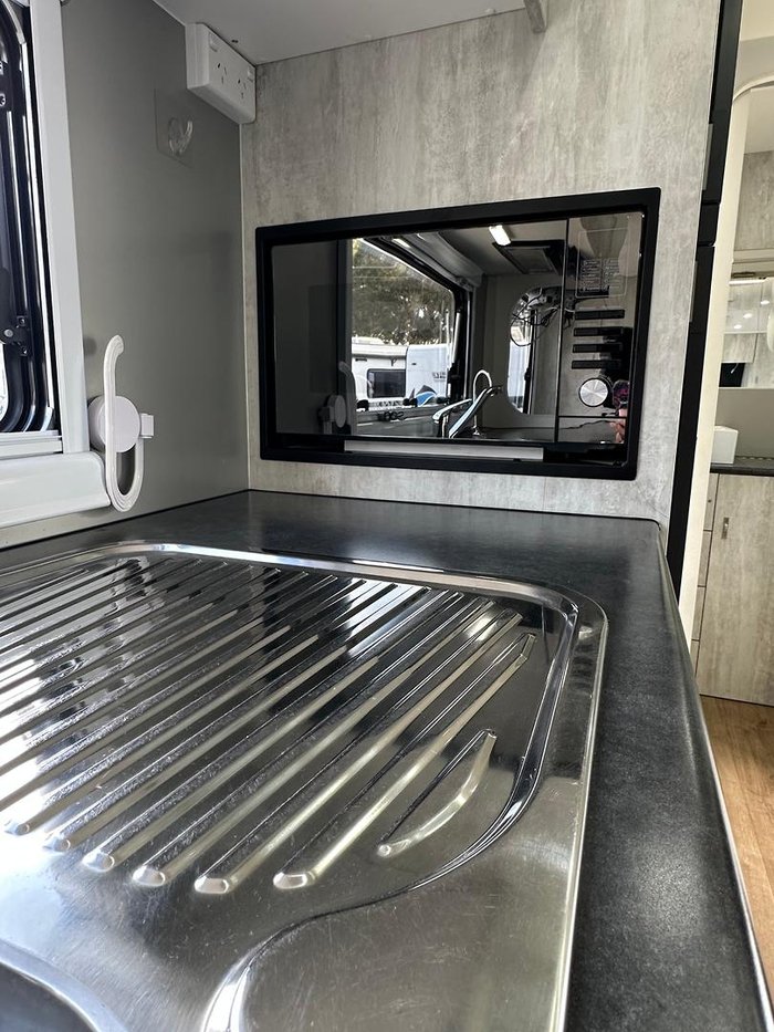 2022 Red Centre Kimberley Plus 208 Microwave Edition PRICE DROP TO $79,990