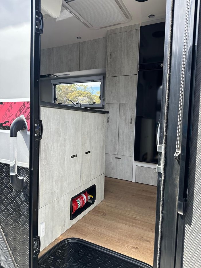 2022 Red Centre Kimberley Plus 208 Microwave Edition PRICE DROP TO $79,990