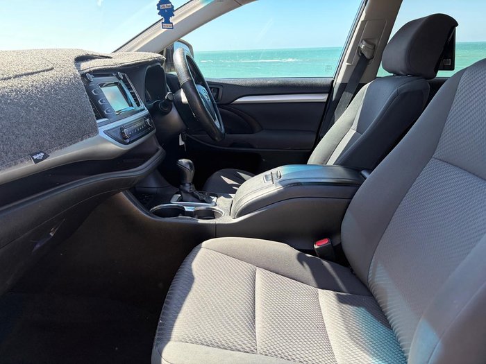 2017 Toyota Kluger GX