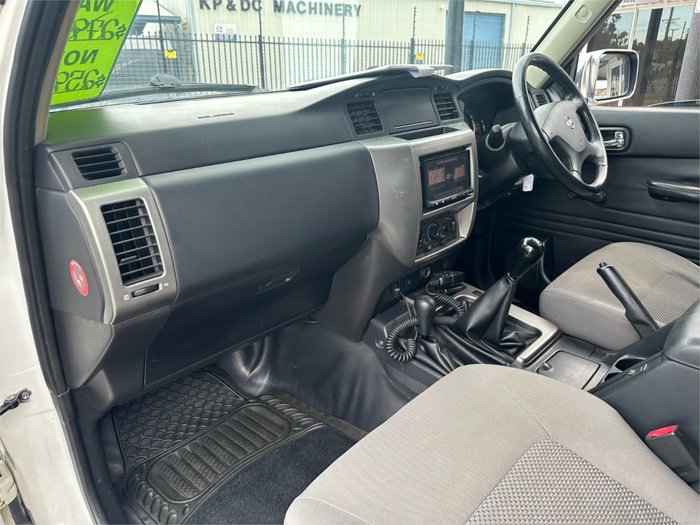 2013 NISSAN PATROL DX (4x4) GU SERIES 9 White