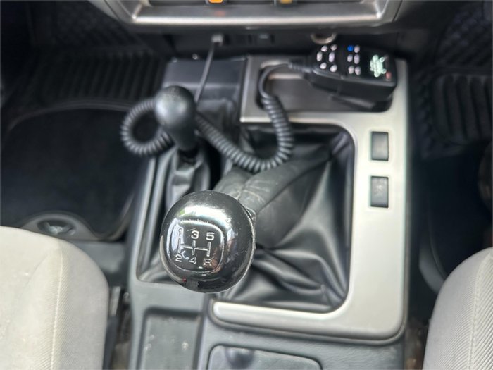 2013 NISSAN PATROL DX (4x4) GU SERIES 9 White