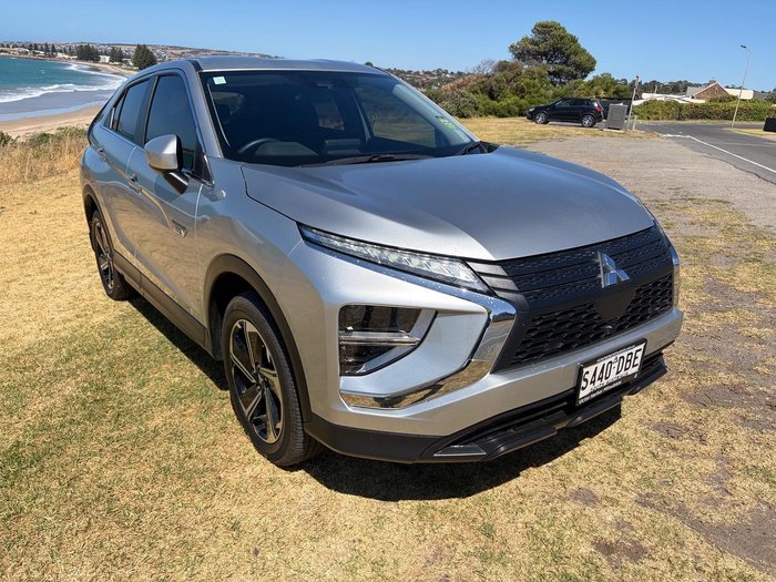 2023 Mitsubishi Eclipse Cross PHEV ES