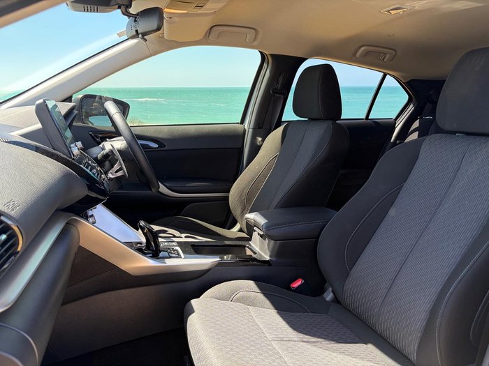 2023 Mitsubishi Eclipse Cross PHEV ES