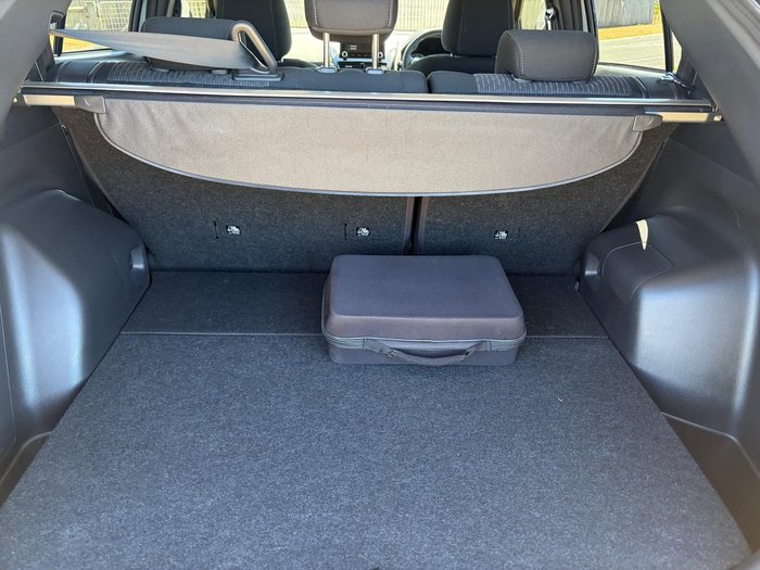 2023 Mitsubishi Eclipse Cross PHEV ES