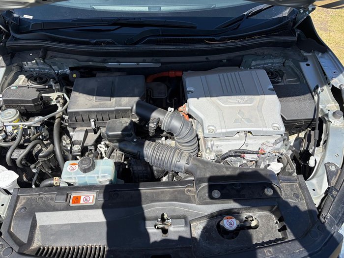 2023 Mitsubishi Eclipse Cross PHEV ES