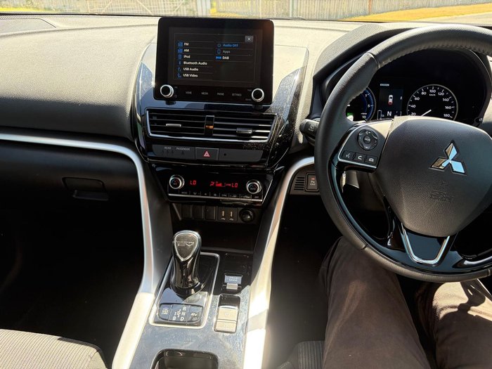 2023 Mitsubishi Eclipse Cross PHEV ES