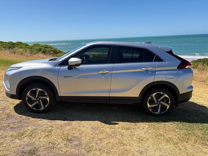 2023 Mitsubishi Eclipse Cross PHEV ES