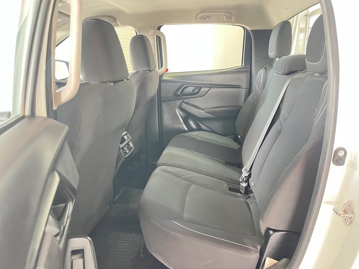 2021 Isuzu D-MAX SX MY21 4X4 Dual Range Mineral White