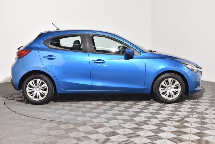 2017 Mazda 2 Neo