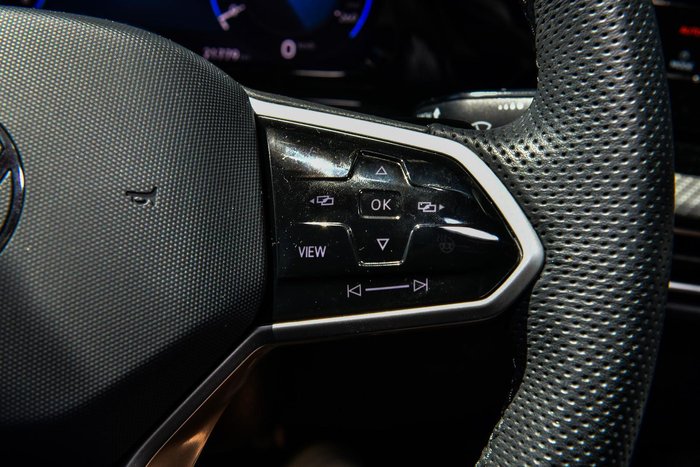 2024 Volkswagen Golf 110TSI R-Line