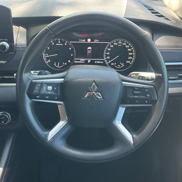 2022 Mitsubishi Outlander ES