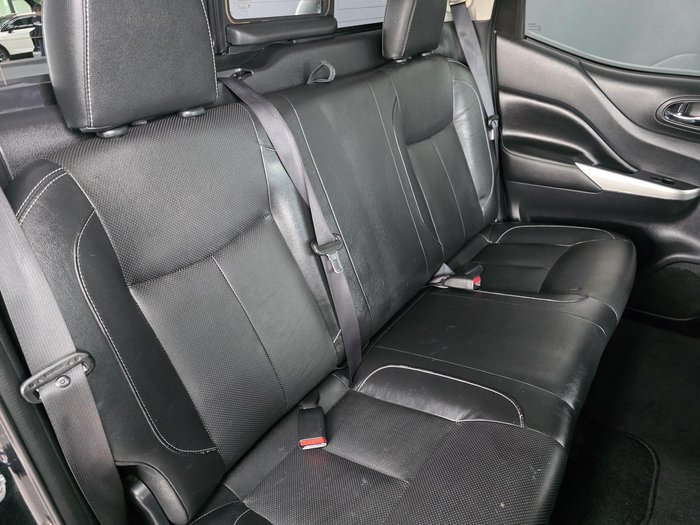 2016 Nissan Navara ST-X