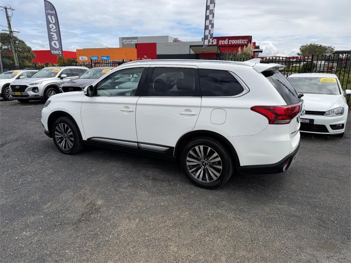 2020 MITSUBISHI OUTLANDER LS 7 SEAT (AWD)