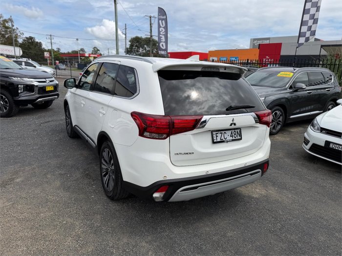2020 MITSUBISHI OUTLANDER LS 7 SEAT (AWD)