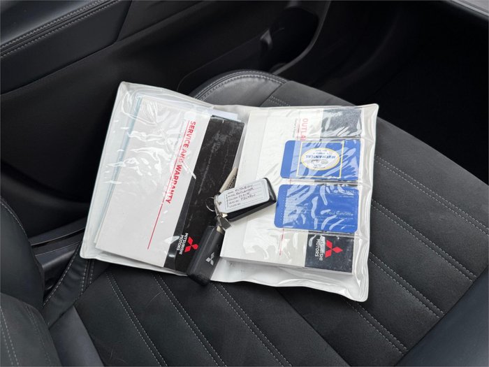 2020 MITSUBISHI OUTLANDER LS 7 SEAT (AWD)