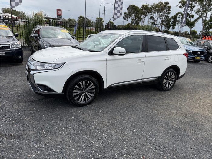 2020 MITSUBISHI OUTLANDER LS 7 SEAT (AWD)