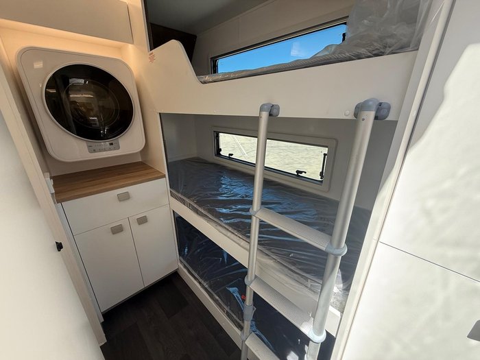 2026 New Age Caravans Road Owl Ro21be Expedition My26