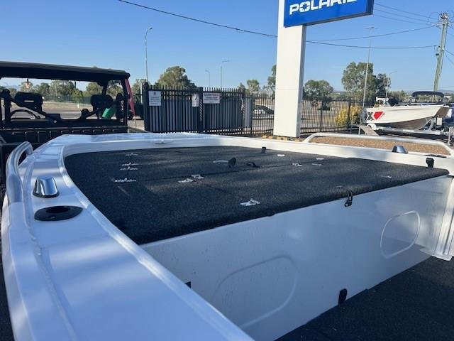 2025 QUINTREX F440 Hornet Trophy