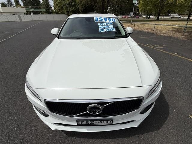 2016 Volvo S90 T5 Momentum