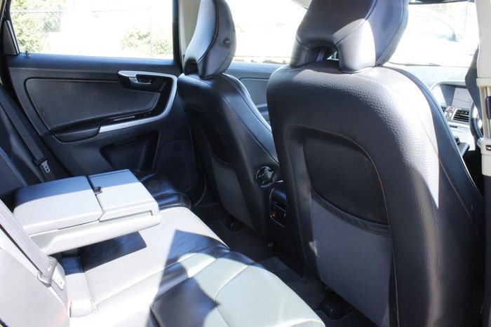 2011 Volvo XC60 D5 Teknik MY12 AWD Black