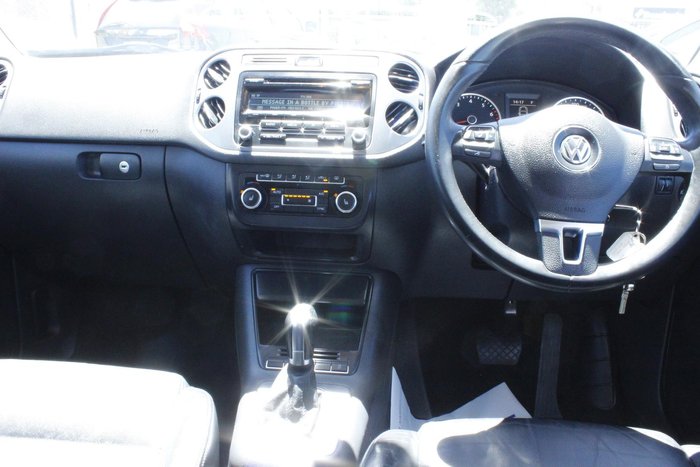 2014 Volkswagen Tiguan 132TSI Pacific 5N MY14 Four Wheel Drive Pure White