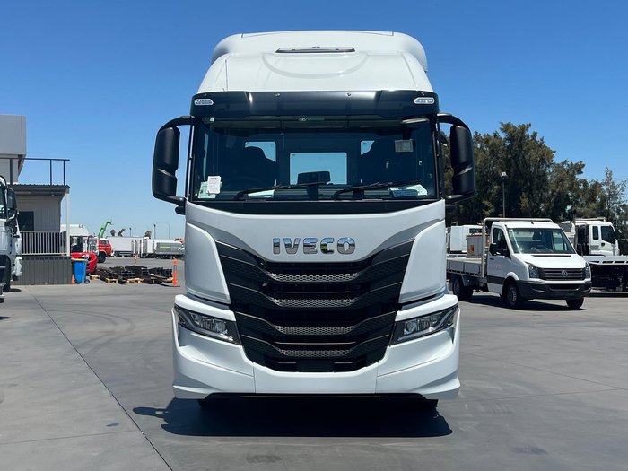 2024 Iveco S-Way AT600