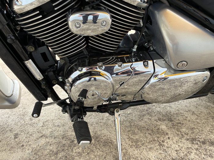 2004 Suzuki VL800 (BOULEVARD C50) Silver