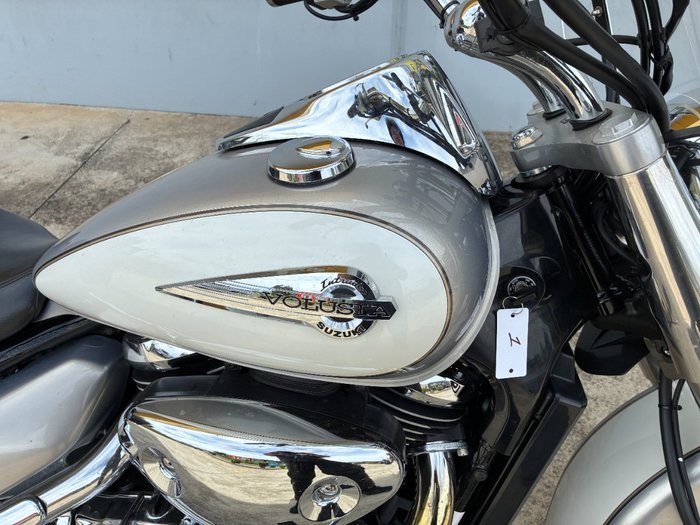 2004 Suzuki VL800 (BOULEVARD C50) Silver