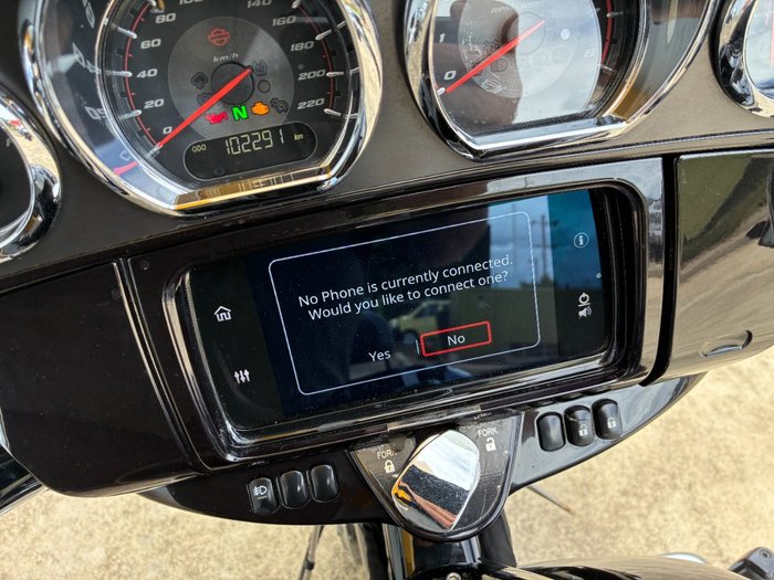 2019 HARLEY-DAVIDSON FLHXSE CVO STREET GLIDE Black