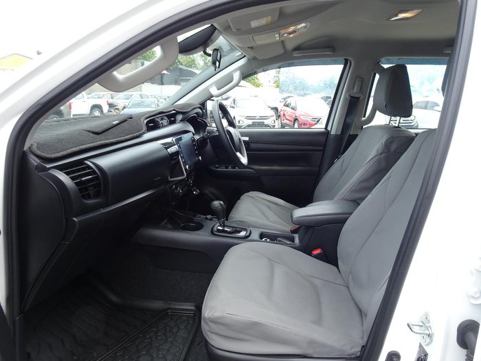 2024 Toyota Hilux SR 48V GUN126R 4X4 Dual Range Glacier White