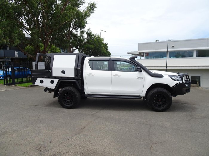 2024 Toyota Hilux SR 48V GUN126R 4X4 Dual Range Glacier White