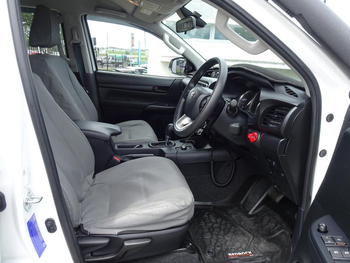 2024 Toyota Hilux SR 48V