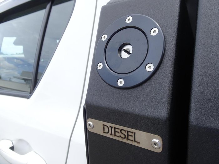 2024 Toyota Hilux SR 48V GUN126R 4X4 Dual Range Glacier White