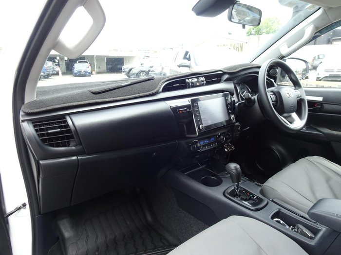 2024 Toyota Hilux SR 48V GUN126R 4X4 Dual Range Glacier White