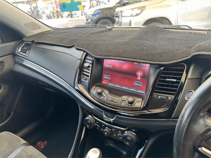 2015 HOLDEN COMMODORE SV6 VF MY15 White