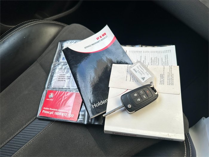 2015 HOLDEN COMMODORE SV6 VF MY15 White