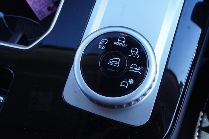 2025 Mitsubishi Outlander ES