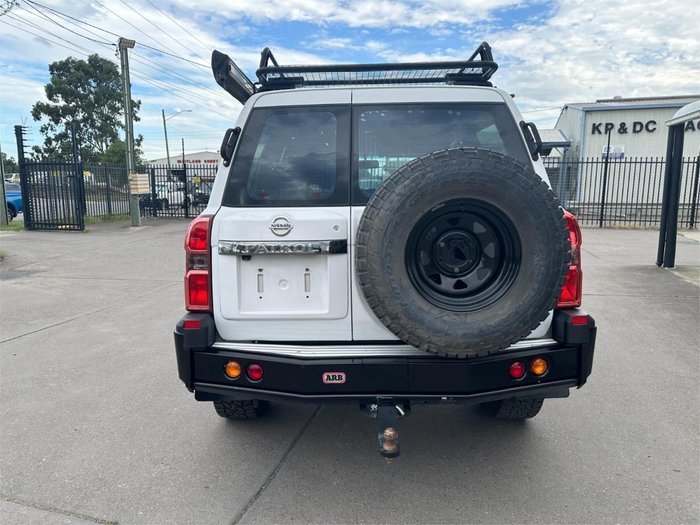2013 Nissan Patrol DX