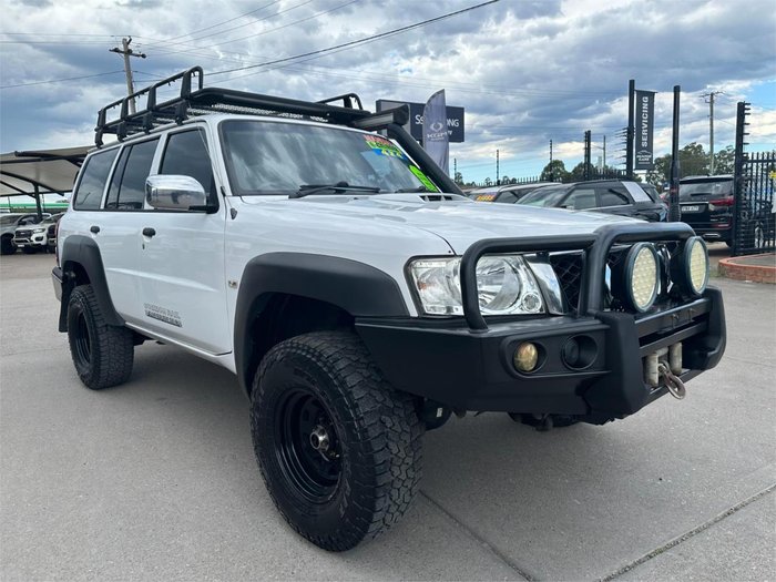 2013 Nissan Patrol DX Y61 4X4 Polar White