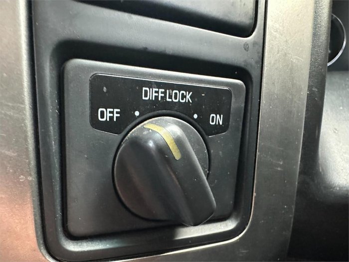 2013 Nissan Patrol DX Y61 4X4 Polar White