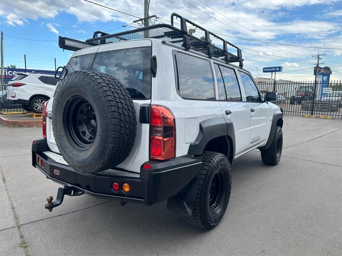 2013 Nissan Patrol DX Y61 4X4 Polar White