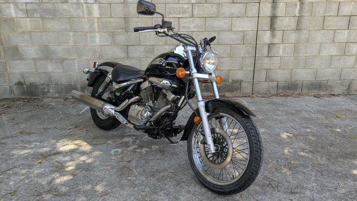 2008 Suzuki VL250 (LC250 INTRUDER) Black