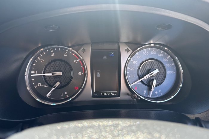 2023 Toyota Hilux SR5