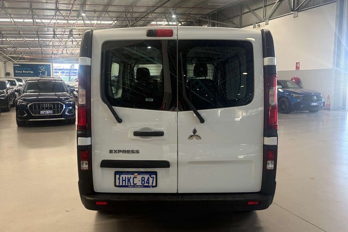 2021 Mitsubishi Express GLX