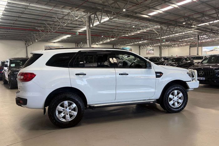 2015 Ford Everest Trend